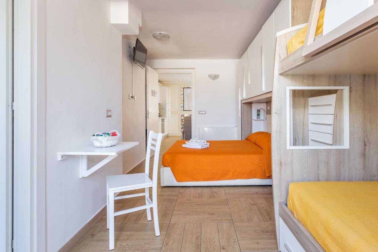 Oristano Camera Arancio Max 3Pers,Bagno,Uso Cucina Exterior foto